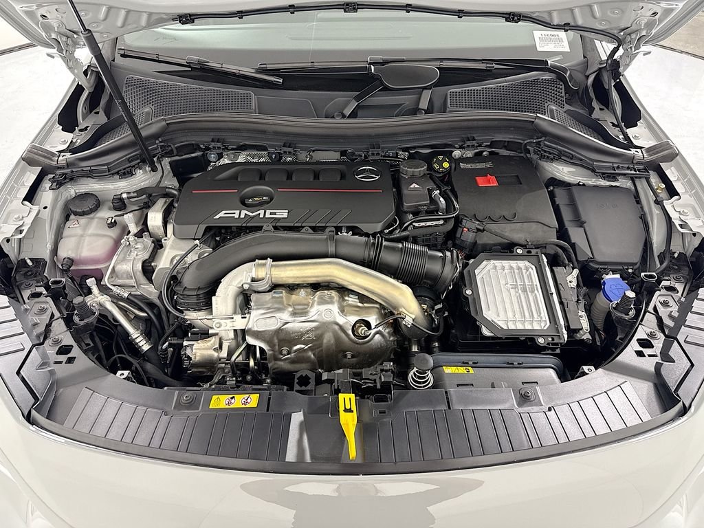 New 2026 MANUFAKTUR Alpine Gray Mercedes-Benz GLA 35 AMG® image 30