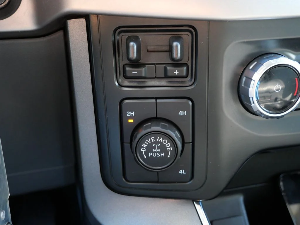 Used 2023 White Ford XLT image 27