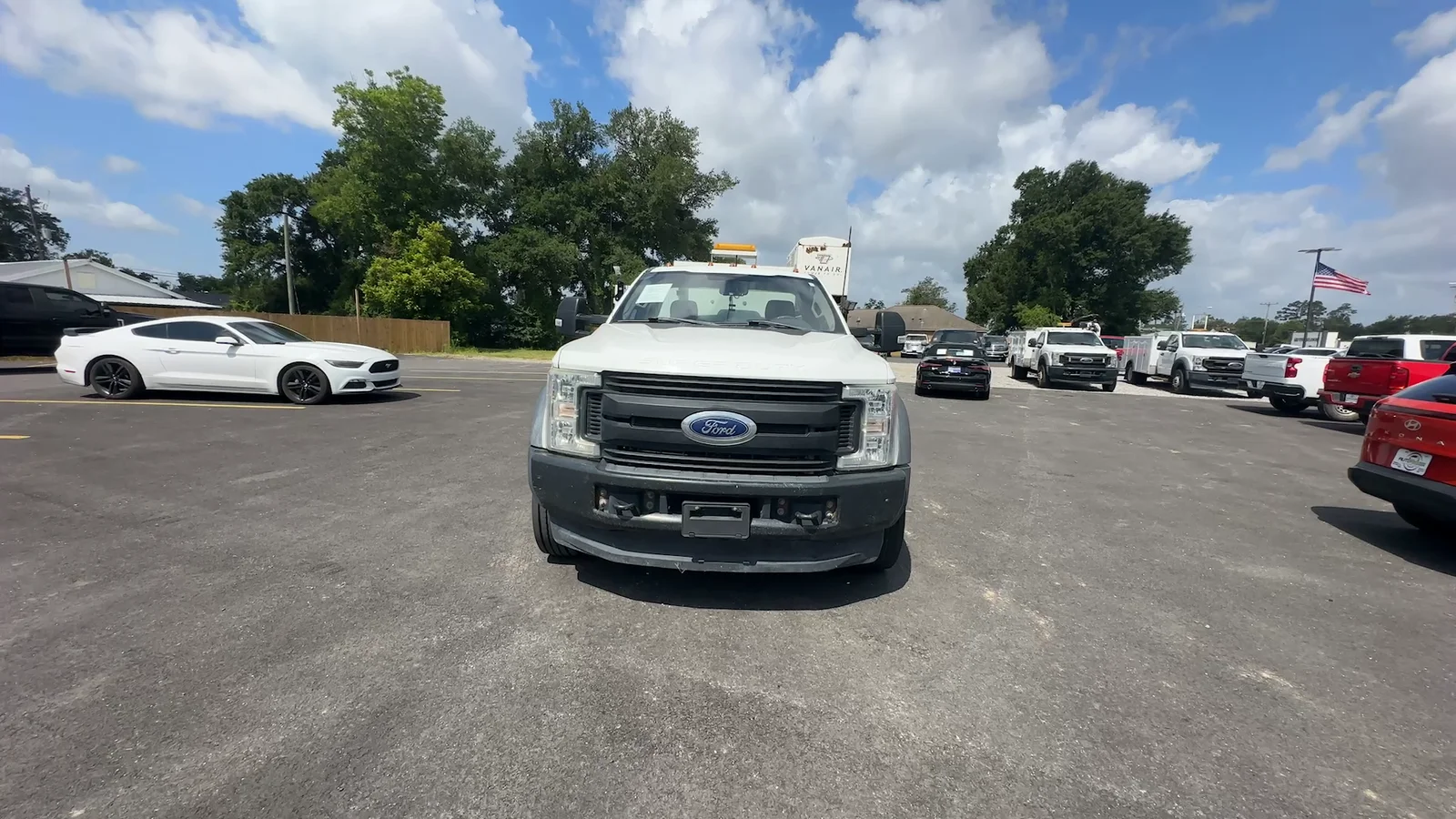 Used 2019 White Ford XL image 2