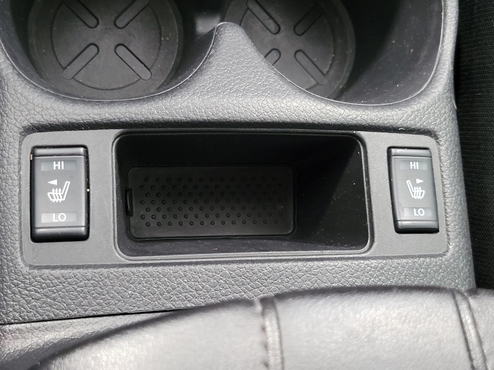 Used 2019 White Nissan SV image 24