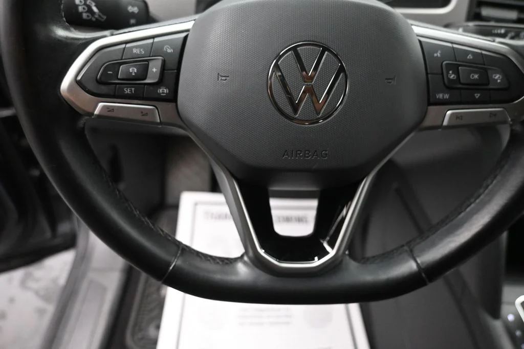 Used 2020 Gray Volkswagen 3.6L V6 SE w/Technology image 11