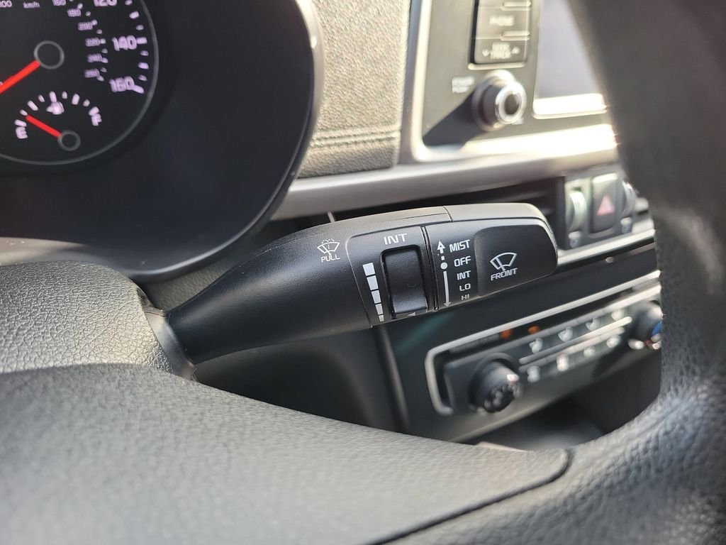 2017 Kia Optima LX - Photo 28