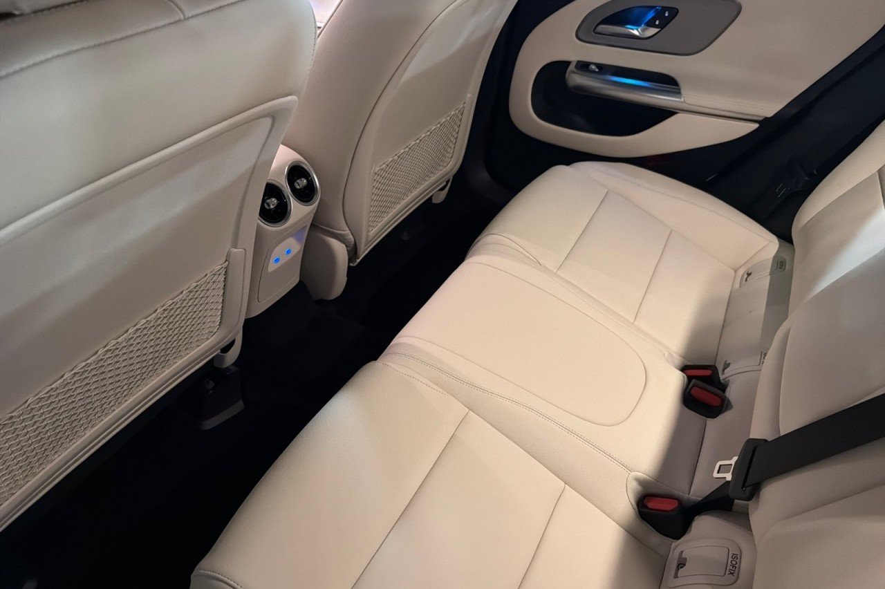 New 2027 Polar White Mercedes-Benz CLA 220 Hybrid FWD image 11