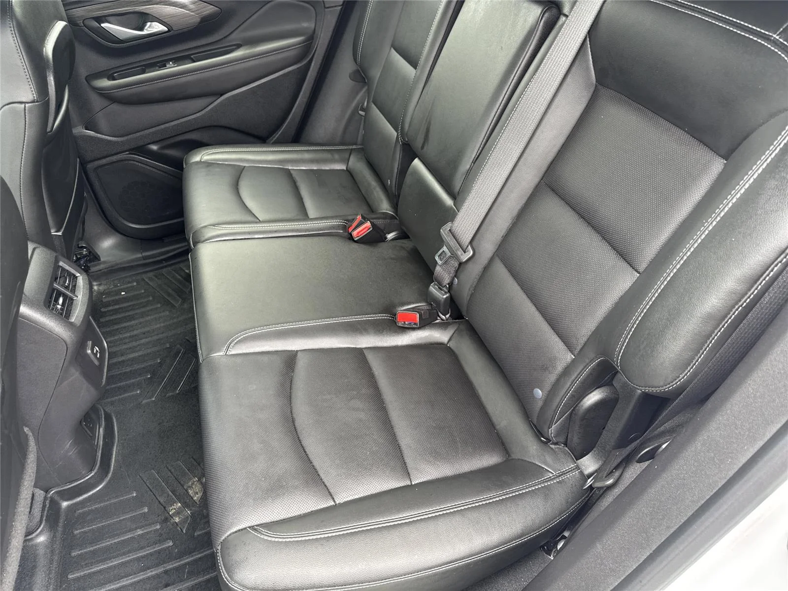 Used 2022 Summit White GMC SLT image 35