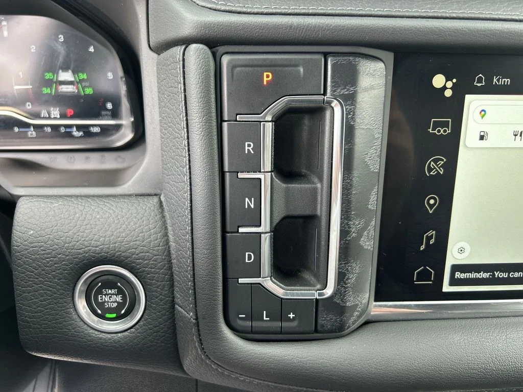 Used 2022 White GMC Denali image 26