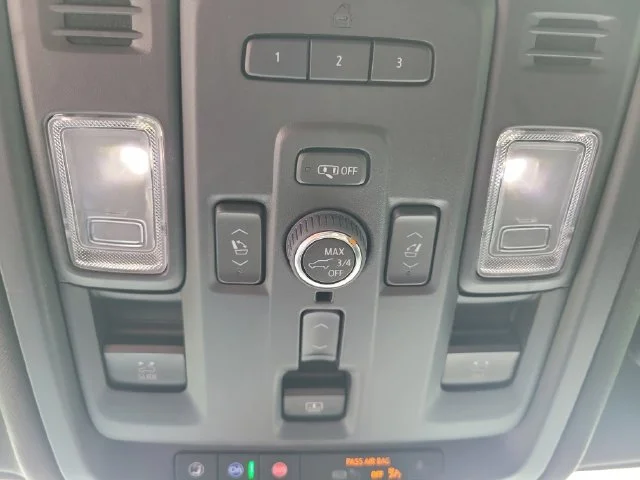 Used 2023 Onyx Black GMC Denali image 40