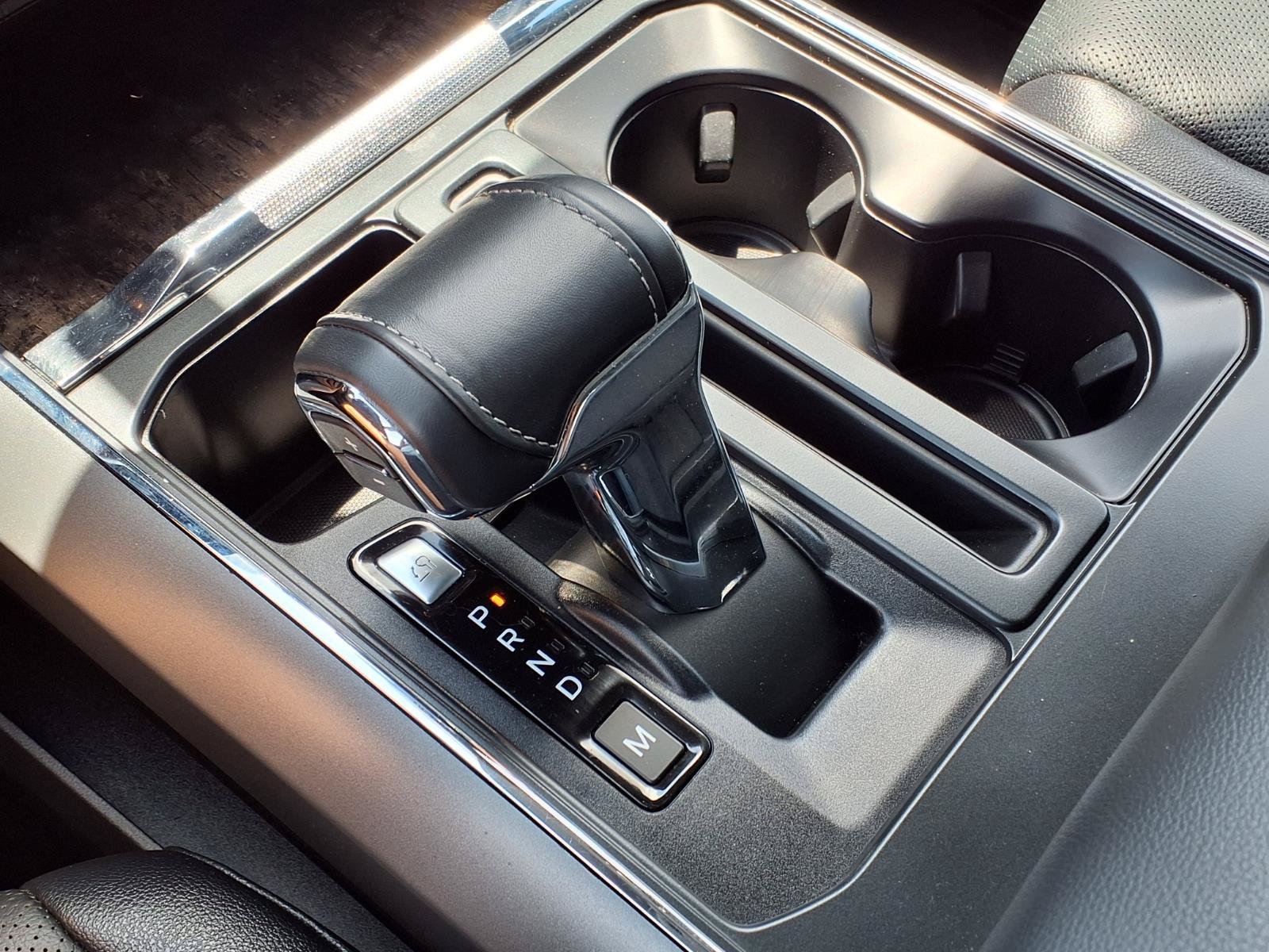Used 2022 Silver Ford LARIAT image 18