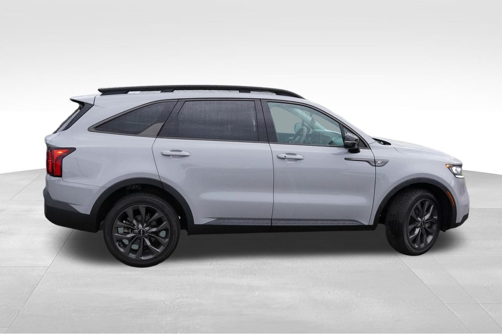 Used 2023 Wolf Gray Kia X-Line EX image 2