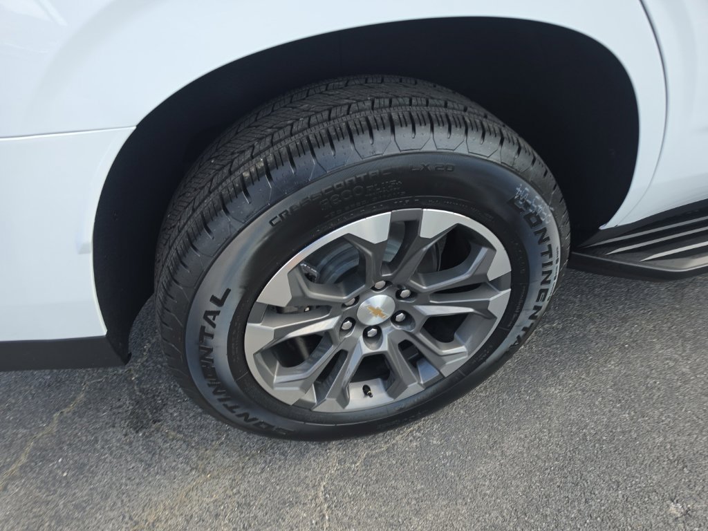 2027 Chevrolet Tahoe LT - Photo 12