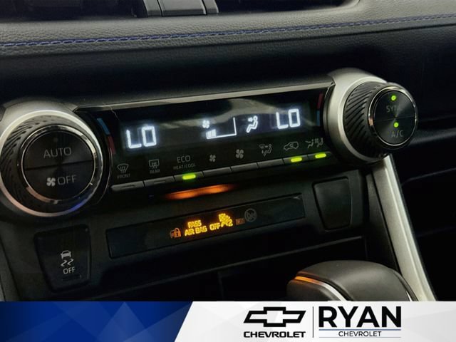 Used 2024  Toyota Hybrid SE image 16