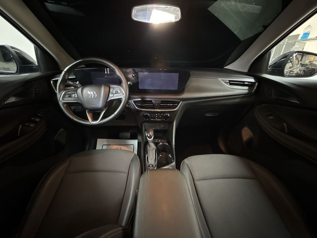 Used 2024 Ebony Twilight Metallic Buick Preferred image 18