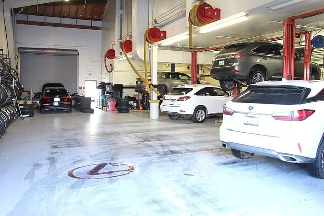 Used 2026  Lexus 500h F SPORT Performance Luxury image 42