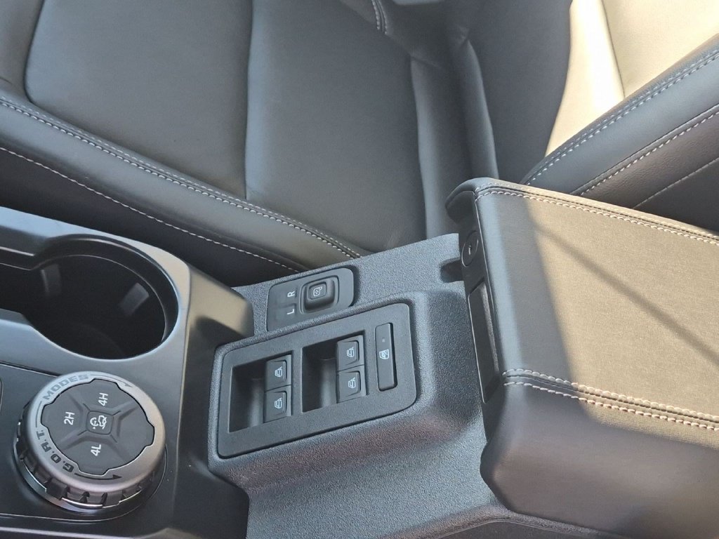 New 2026 Marsh Gray Ford Outer Banks® image 11