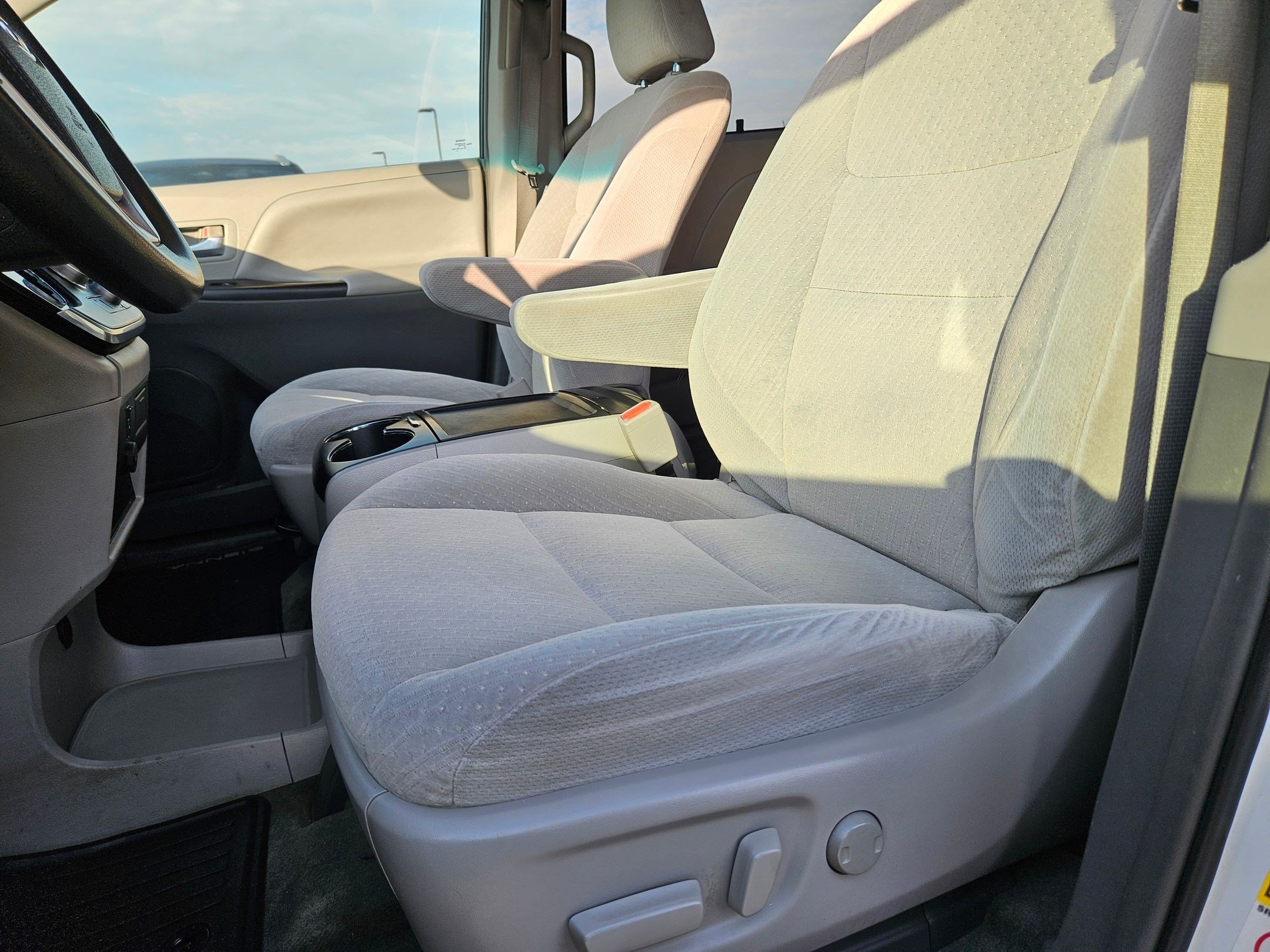 Used 2015 Super White Toyota LE AAS image 25