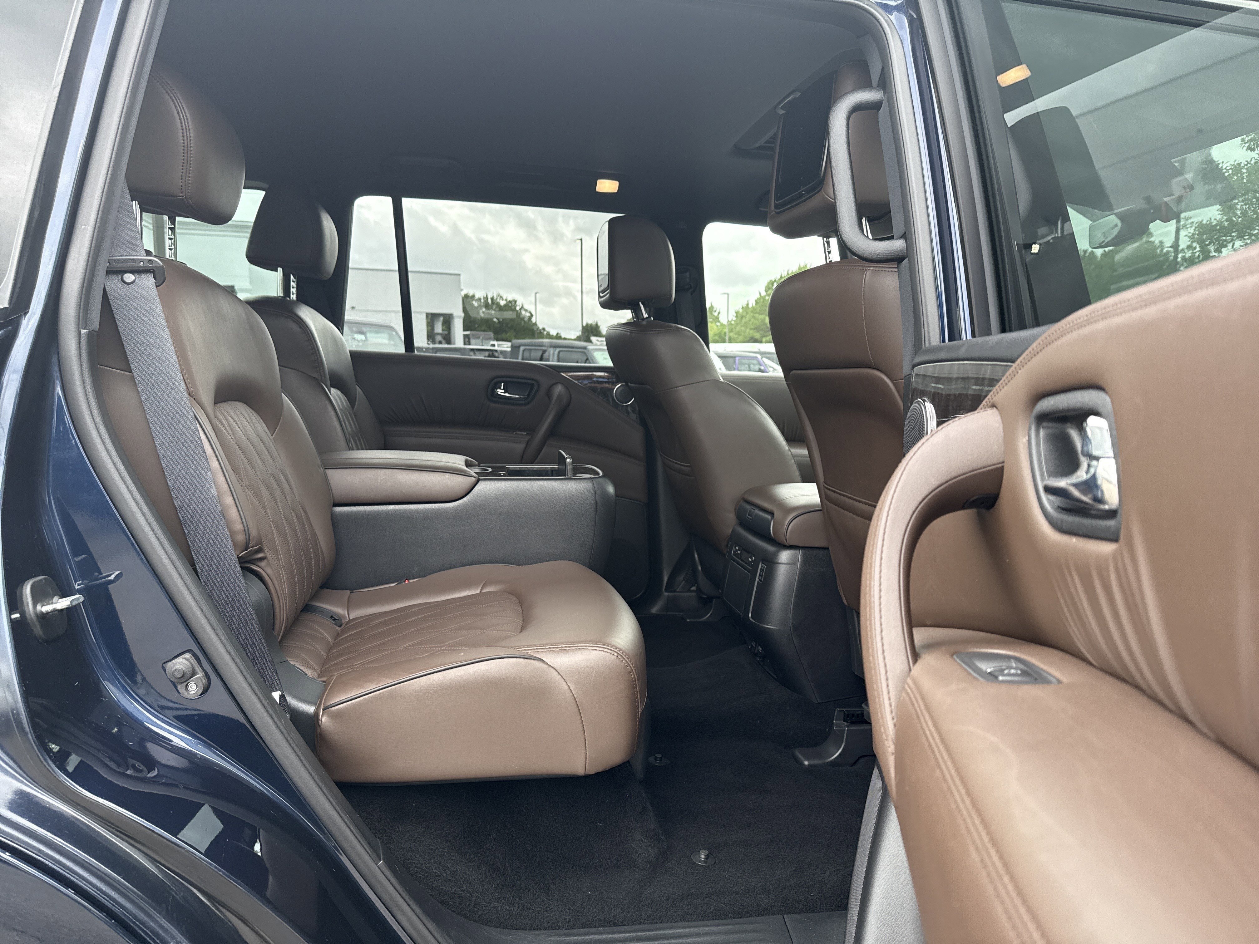 Used 2023 Hermosa Blue Pearl Nissan Platinum image 16
