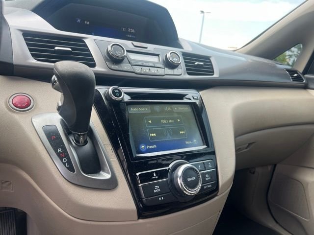 Used 2014 White Diamond Pearl Honda EX image 16