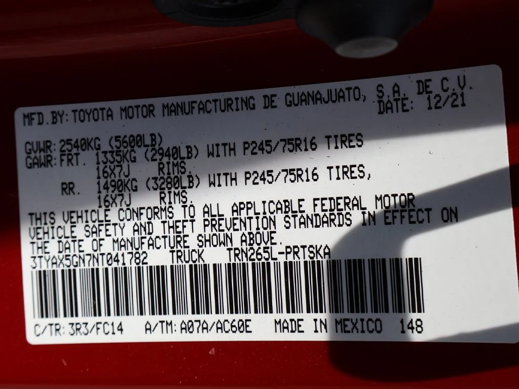 Used 2022 Red Toyota SR5 image 44