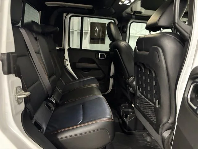 Used 2023 White Jeep Mojave image 21