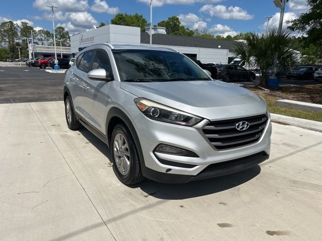 Used 2016 Hyundai Tucson SE with VIN KM8J33A48GU082136 for sale in Gainesville, FL