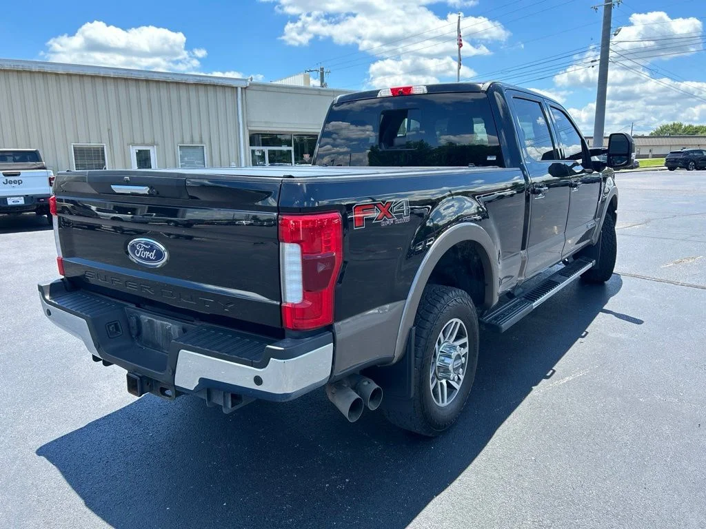 Used 2018 Shadow Black Ford Lariat image 7