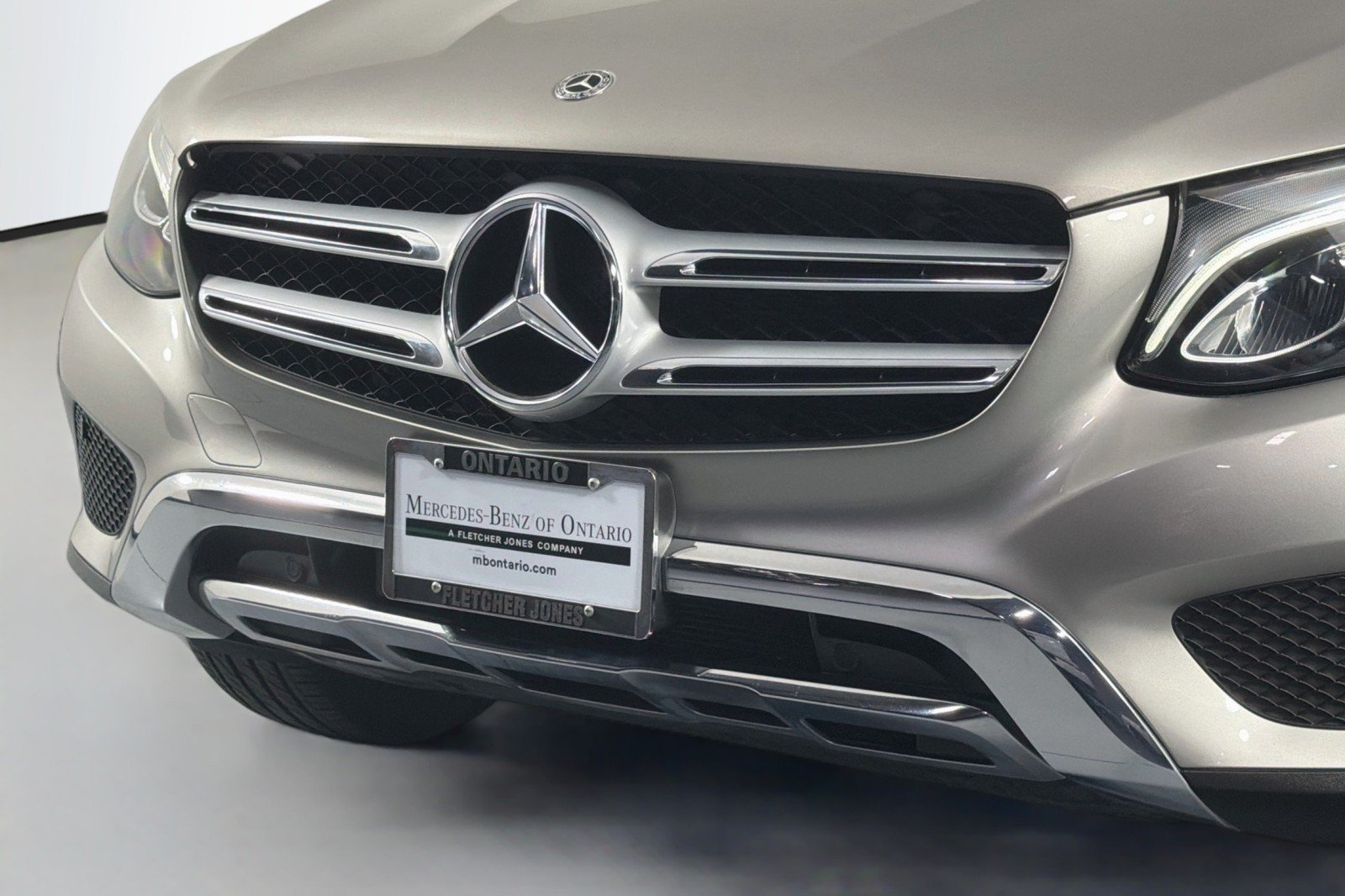 Used 2019 Mojave Silver Metallic Mercedes-Benz 300 image 12