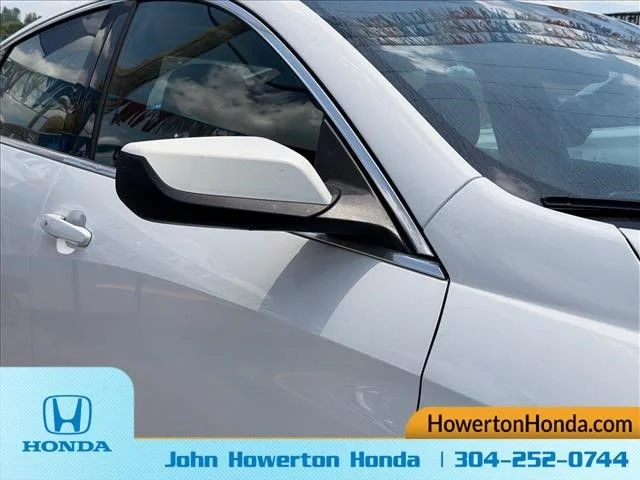 Used 2023  Chevrolet LT image 8