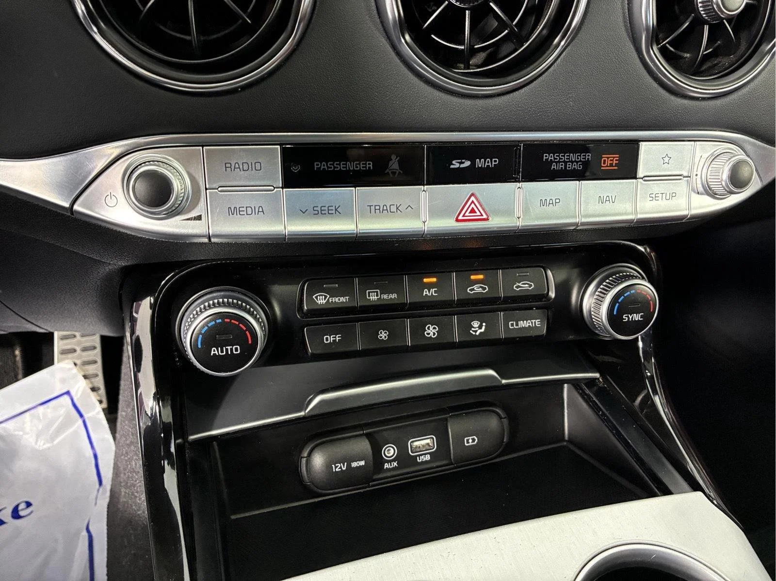Used 2018 Snow White Pearl Kia GT2 image 26