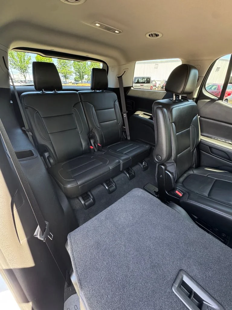 Used 2023 Summit White GMC SLT image 26