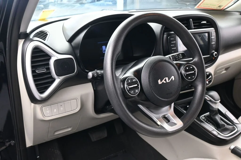Used 2023 Fusion Black Kia LX image 13