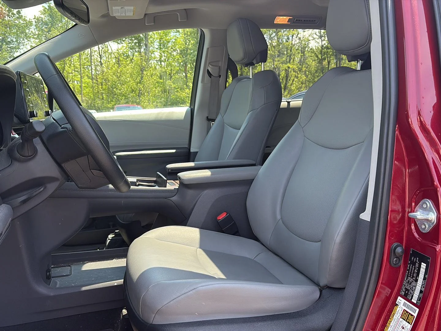 Used 2024 Ruby Flare Pearl Toyota XLE image 6