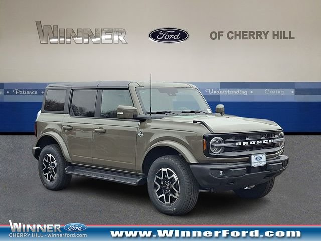 2025 Ford Bronco 4-Door Outer Banks