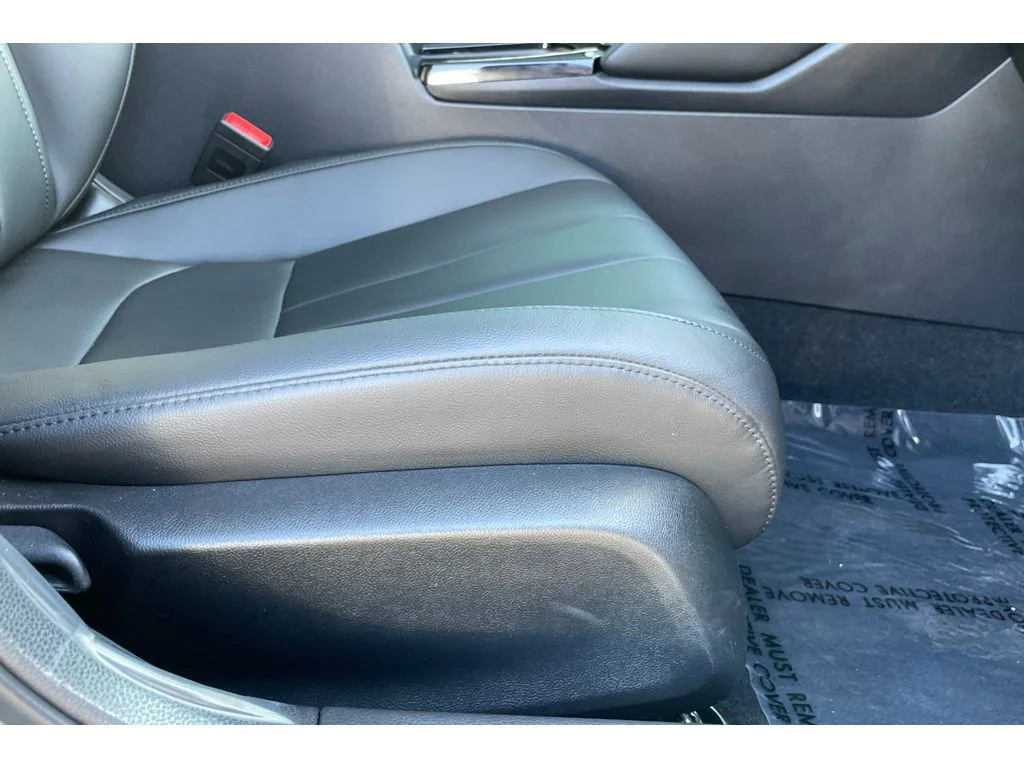 Used 2025 Liquid Carbon Metallic Acura INTEGRA image 70