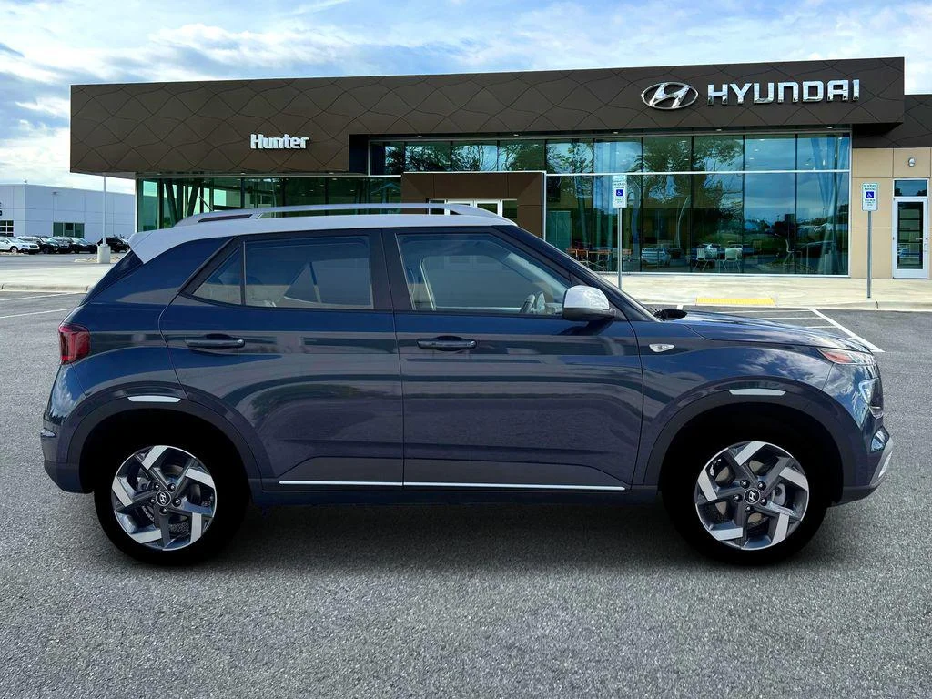 2026 Hyundai Venue SEL - Photo 9