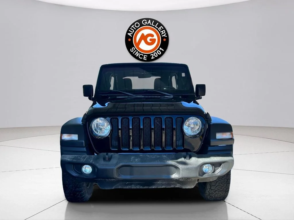 Used 2018 Black Jeep Unlimited Sport image 10