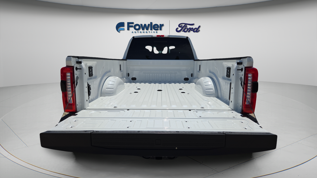 New 2026 Star White Metallic Tri-Coat Ford F-350® Lariat® image 26