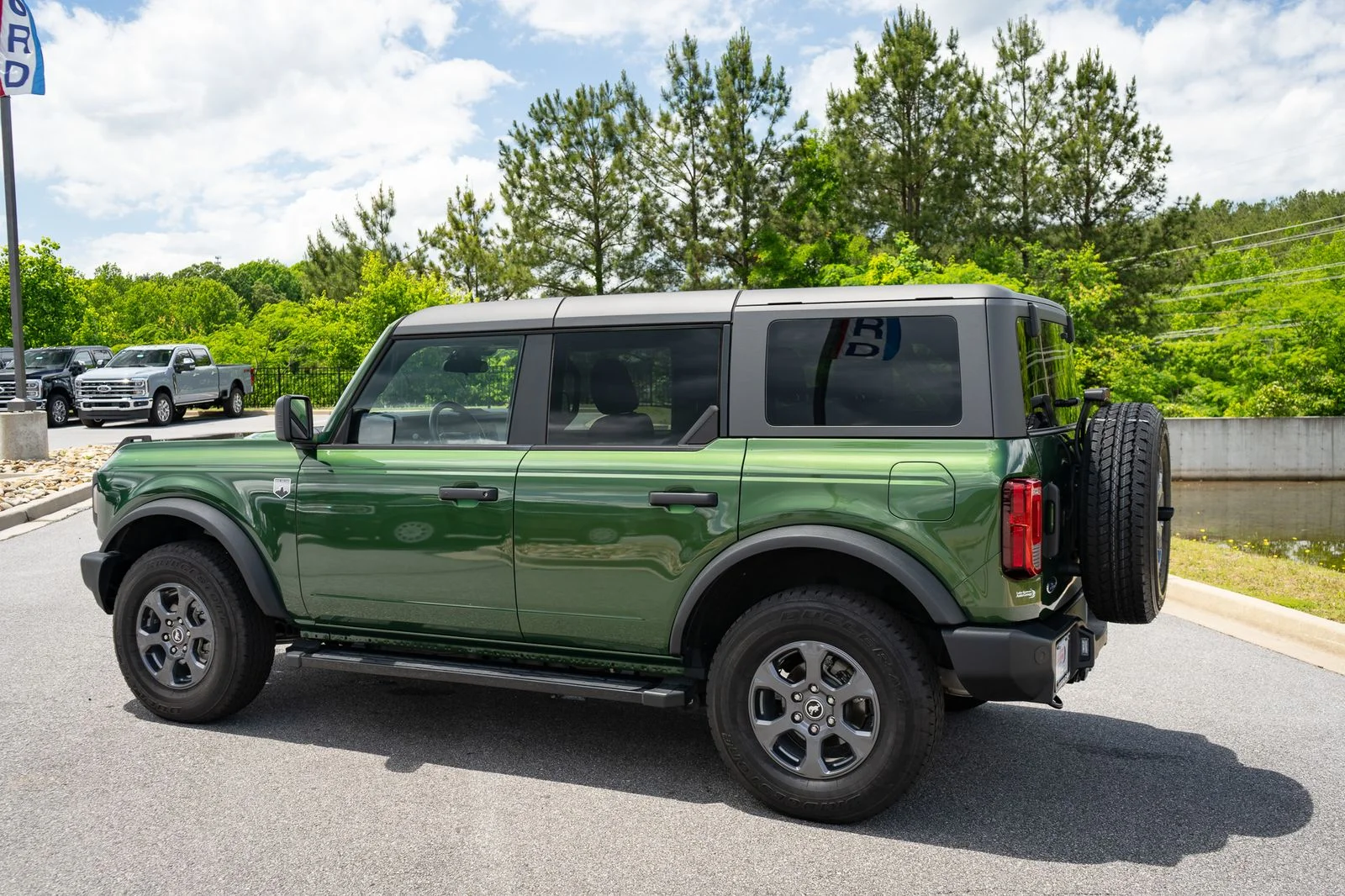 Used 2025 Green Metallic Ford Big Bend image 7