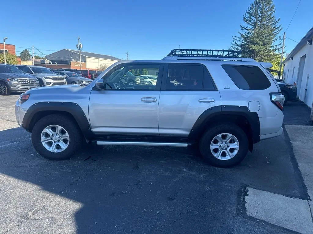 Certified Used 2018 Classic Silver Metallic Toyota SR5 image 12