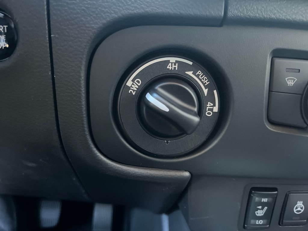 2026 Nissan Frontier SV - Photo 31