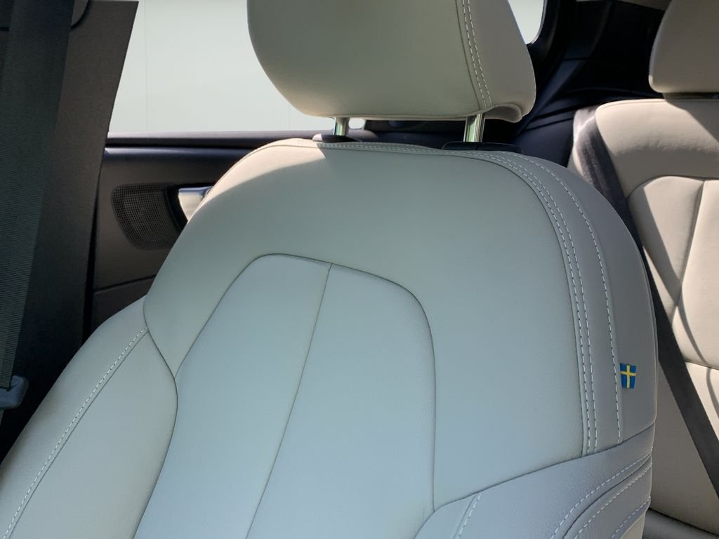 2024 Volvo XC40 Ultimate - Photo 42
