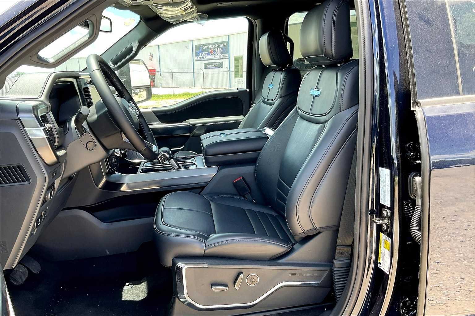 Used 2025 Antimatter Blue Metallic Ford Platinum image 7