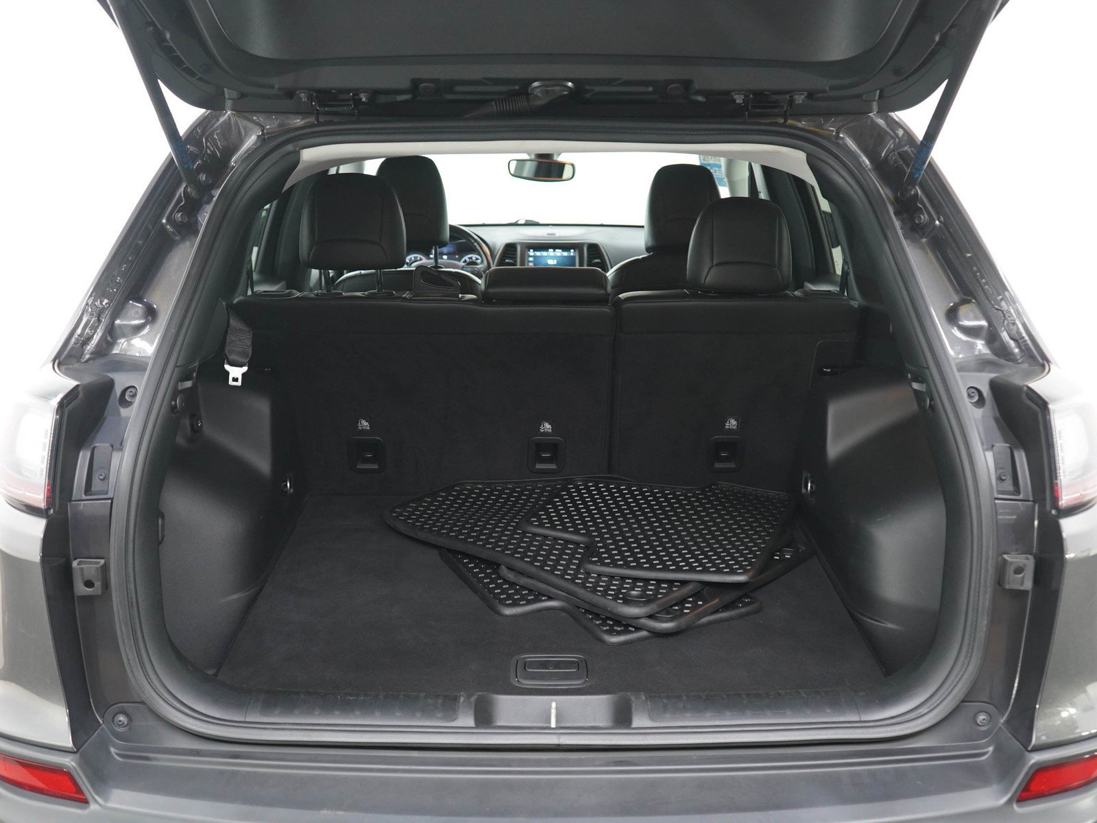 Used 2020 Granite Crystal Metallic Clearcoat Jeep Trailhawk image 16