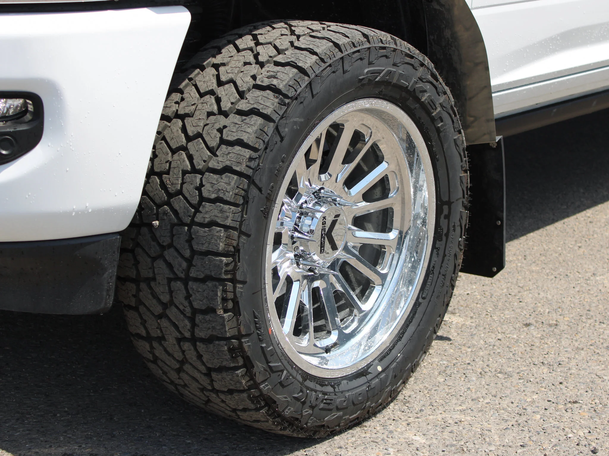 New 2026 White RAM Limited Longhorn*, 2 Inch BDS Lift, Forged 22 Inch Wheels, 35 Inch Tires image 3
