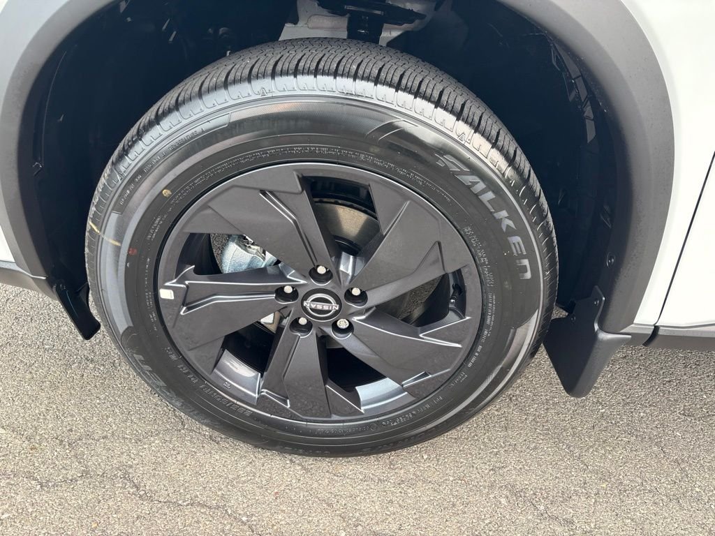 New 2026 White Nissan SV image 10