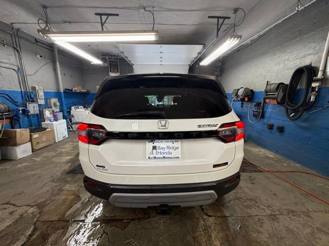 Used 2024 White Honda TrailSport image 5