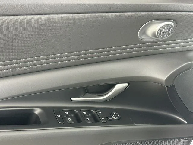 New 2026 Hyundai ELANTRA Limited
