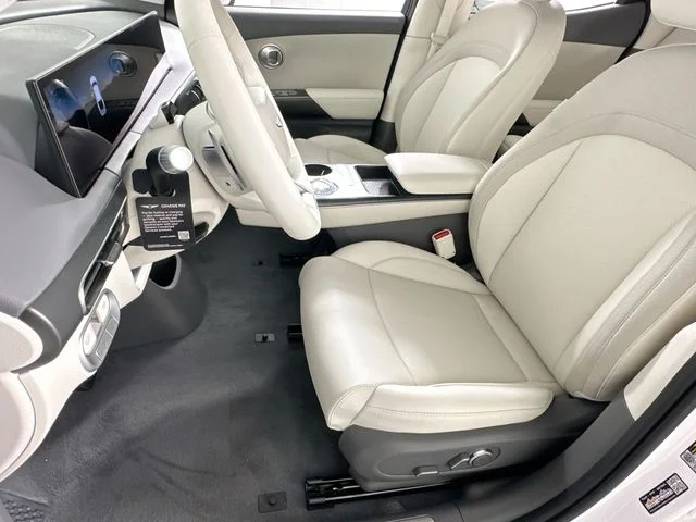 New 2026 Genesis GV60 Base