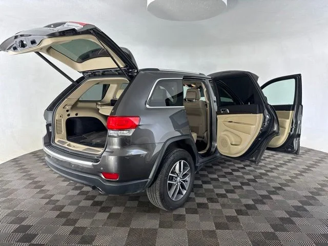 Used 2017 Gray Jeep Limited image 17