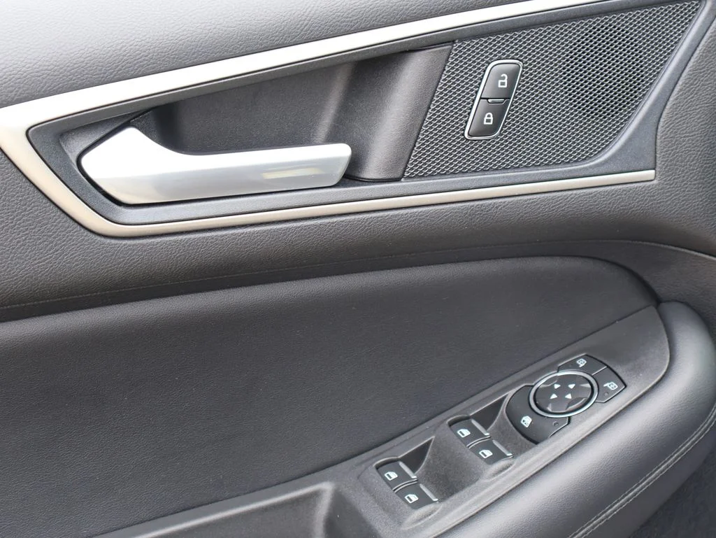 Used 2021 Gray Metallic Ford SEL image 23