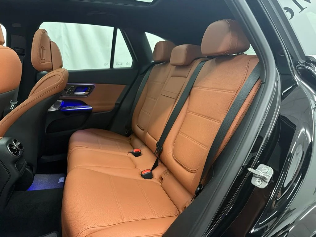 New 2027 Black Mercedes-Benz GLC 300 image 23