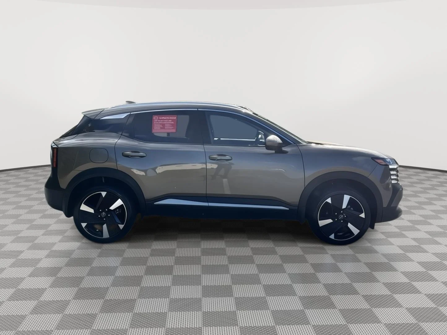 Certified Used 2025 Canyon Bronze Metallic Nissan SR image 4